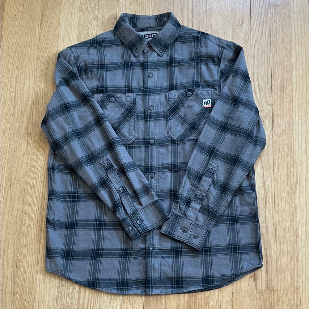 Duluth Trading Co Gray Plaid Button-Down Work Shirt